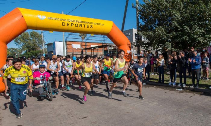 Florencio Varela: Una multitud participó de la maratón San Jorge