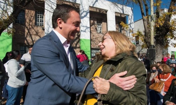 F. Varela: Watson encabezó la celebración por los 25 años de la Escuela Primaria Nº65