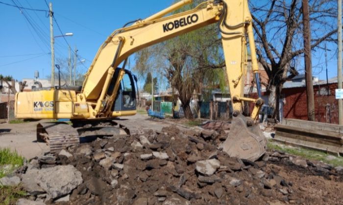 Florencio Varela: Progreso de obras viales en diferentes puntos de la localidad de Bosques