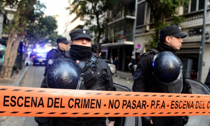 Marcha a Plaza de Mayo en repudio al atentado contra la Vicepresidenta