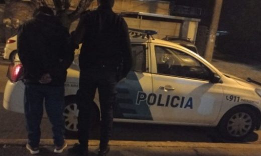 Berazategui: Tenía pedido de captura y lo atraparon cuando intentó evadir a la policía