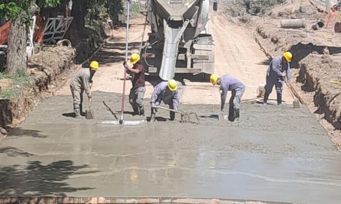 Florencio Varela: Fortalecimiento del sistema vial e hidráulico en distintos sectores del distrito