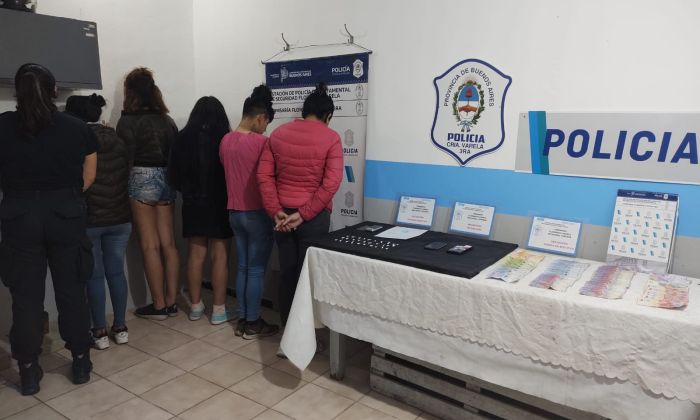 Cuatro aprehendidas por venta de drogas durante operativo policial en Barrios del Florencio Varela