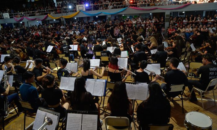 Las Orquestas Escuela varelenses culminaron el año con un gran concierto