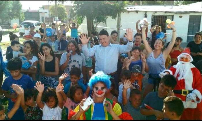 F. Varela: El concejal Diego Giménez, participó de un evento social en el barrio San Francisco