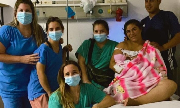 Nahiara es la primera beba nacida en el Hos, Mi Pueblo en el 2023