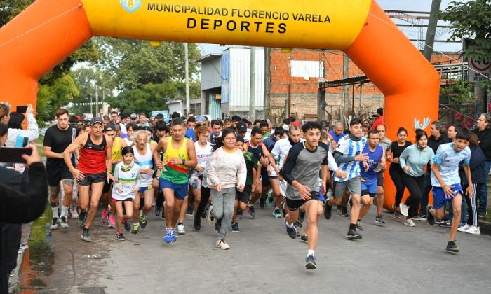 Florencio Varela - Más de 350 atletas participaron en la décima edición de la maratón San Jorge