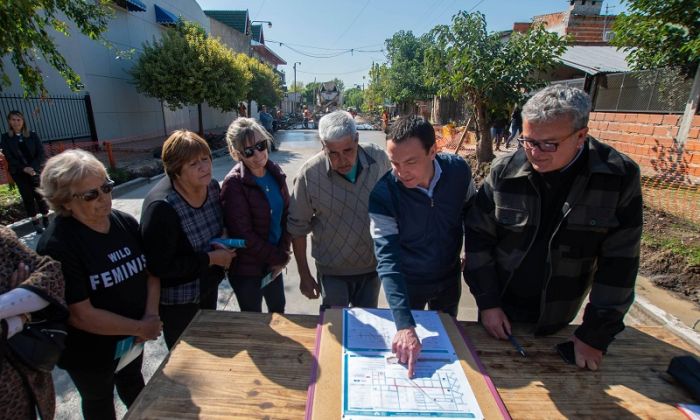 Andrés Watson verificó las obras viales proyectadas para Villa del Plata y Zeballos