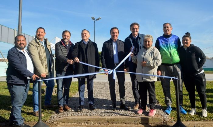 F. Varela - Watson y Katopodis inauguraron un playón multideportivo en La Esmeralda