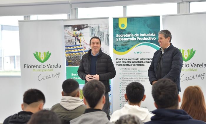 F. Varela - Estudiantes de la Técnica 3 recorrieron el Parque Industrial y Tecnológico