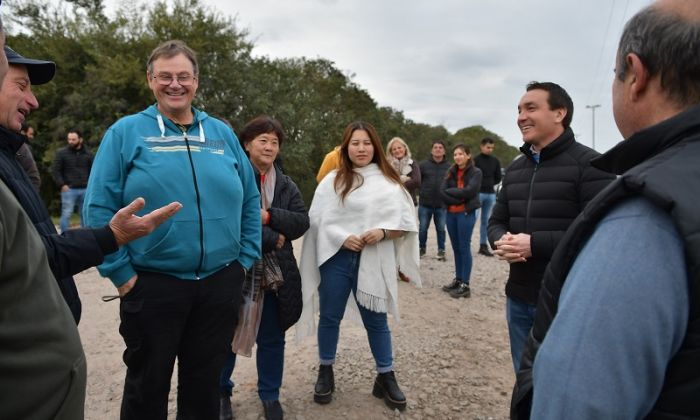 Florencio Varela - Andrés Watson supervisó tareas viales en Villa San Luis