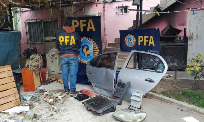 Lomas de Zamora – Policía Federal - Duro golpe a la mafia de repuestos del automotor