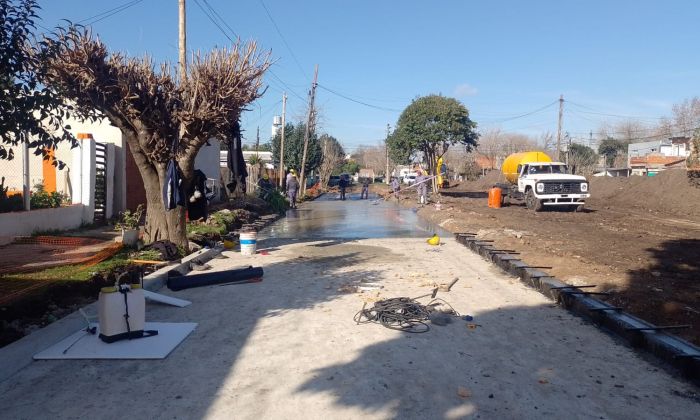 F. Varela - Entubamiento del arroyo Jiménez - Obras de urbanización