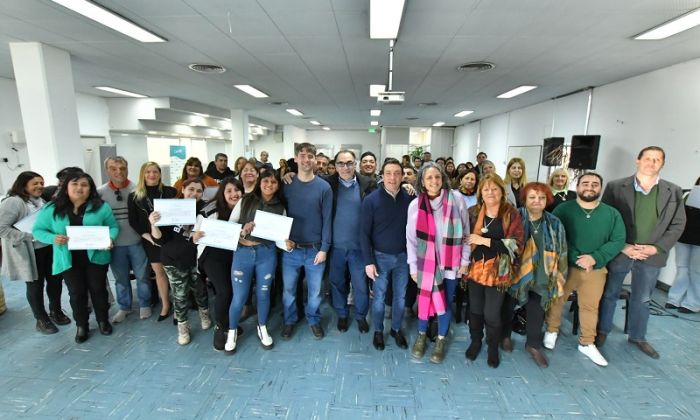 Florencio Varela – Entrega de certificados del seminario “Servicio Alimentario Escolar”