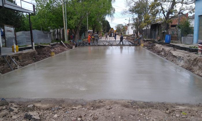 F. Varela - Avanzan las obras viales e hidráulicas en distintos barrios