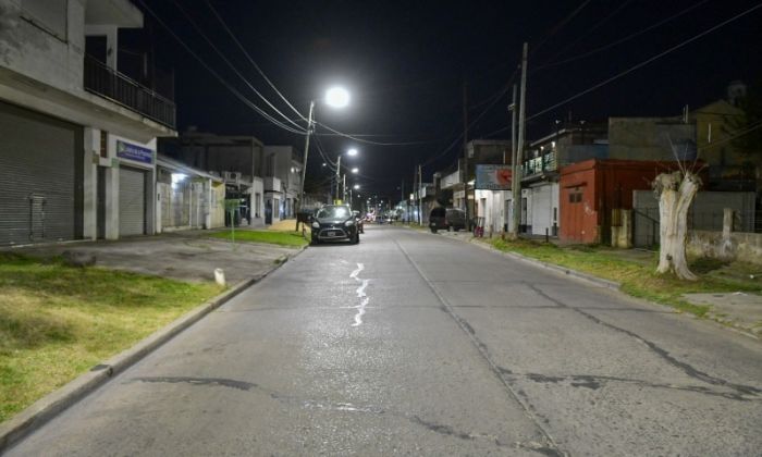 Florencio Varela - Renovación de luminarias en La Curva