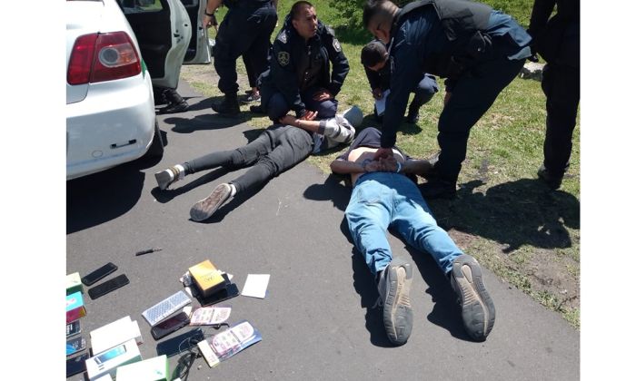 Tres detenidos por robo a mano armada en pleno centro de La Plata