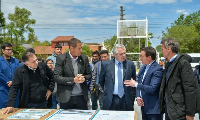 F. Varela - Watson, Fernández, Katopodis y Pereyra recorrieron el barrio 9 de Julio