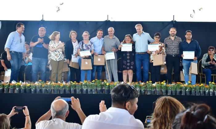 Florencio Varela – Reconocimiento a  trabajadores municipales en su día