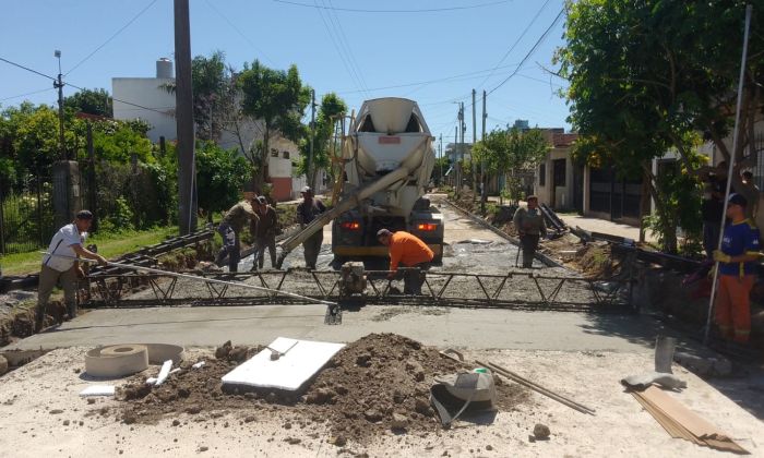 F. Varela - Progresos en obras viales e hidráulicas en Villa Mónica Nueva