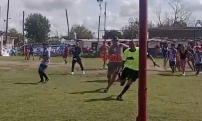 F. Varela – Adultos agredieron al árbitro en un partido de fútbol infantil