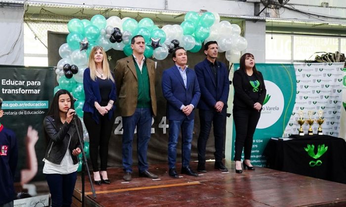 Andrés Watson alentó a los estudiantes en la apertura de la Olimpíada Matemática Varelense