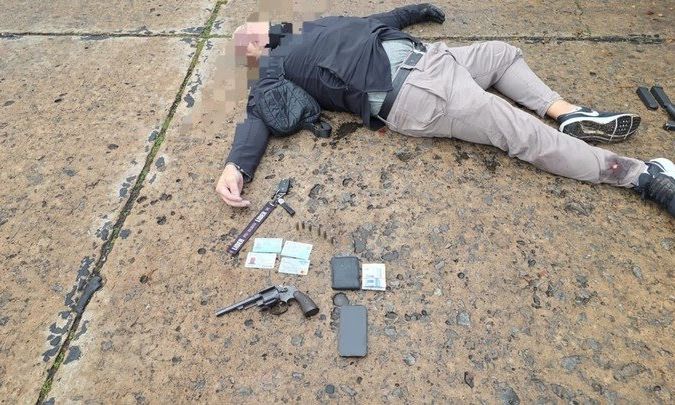 Bernal: robo, persecución y balacera: dos delincuentes muertos y dos detenidos
