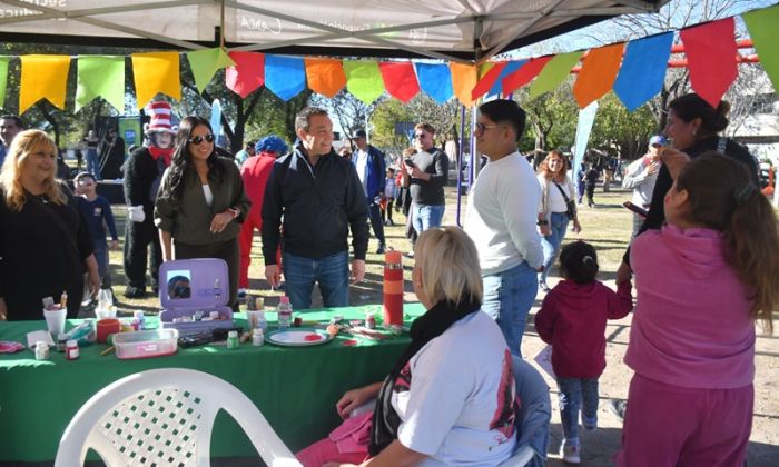 F. Varela – Actividades recreativas gratuitas en la plaza "Manuel Belgrano" de KM26700