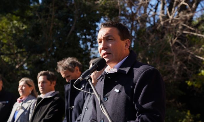 Watson y Kicillof entregaron recursos para reforzar la seguridad en Florencio Varela