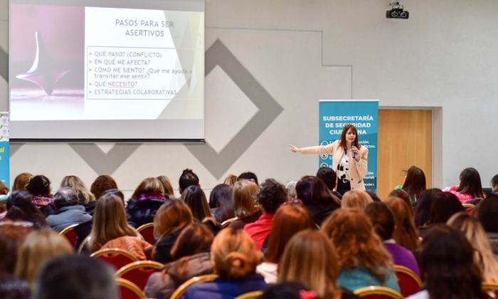 F. Varela - Convivencia en el ámbito educativo – Taller para docentes y directivos