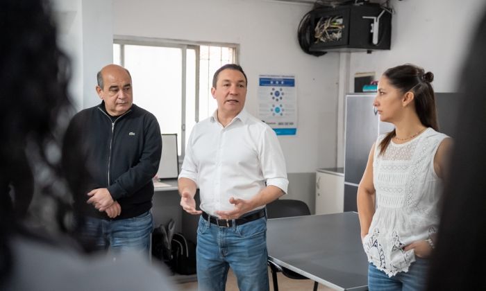 F. Varela -Delegaciones municipales: descentralización de servicios para la comunidad