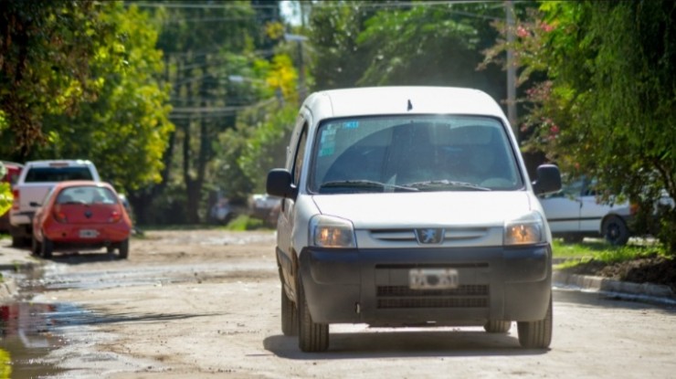 Don Orione: habilitación al tránsito en nuevo pavimento de calle Okinawa