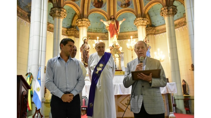 Celebración religiosa por los 110 años del Varela Junior