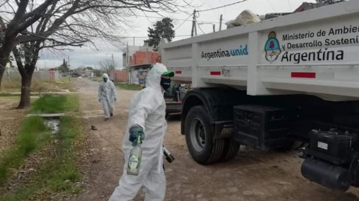 Jornada de descacharrización en Villa Argentina