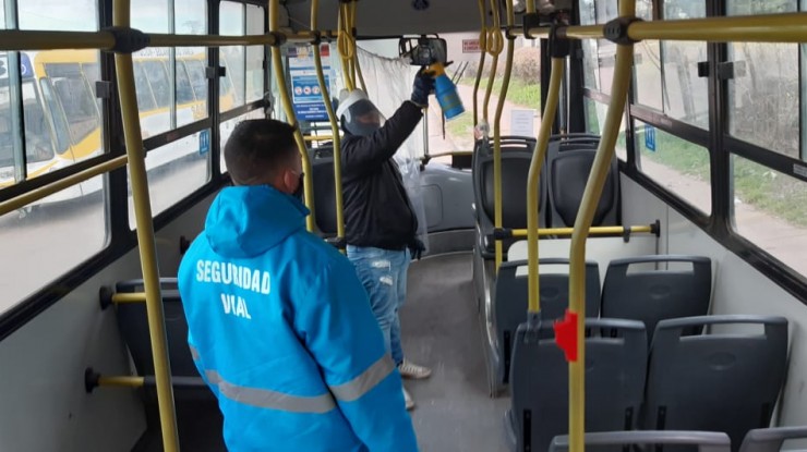 Florencio Varela: Controles de Sanidad en los colectivos