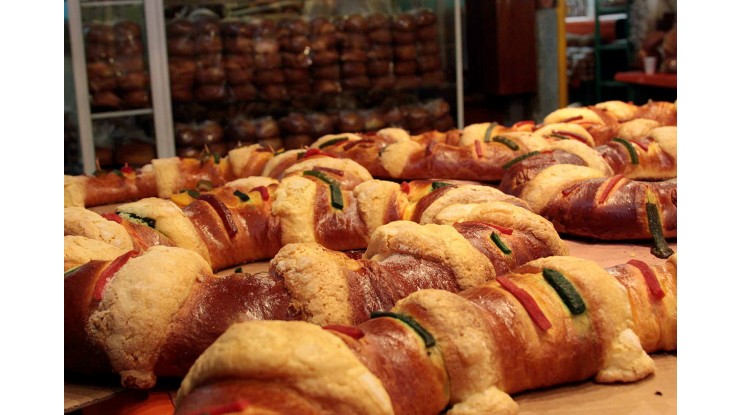 Nuevas panaderías venden el combo especial para Semana Santa