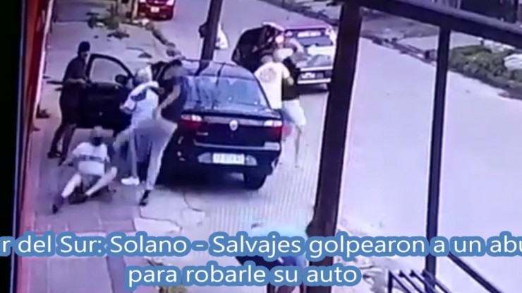 Salvaje golpiza a jubilado para robarle el auto