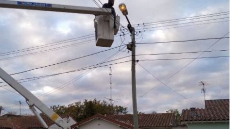 Labores de reparación de luminarias