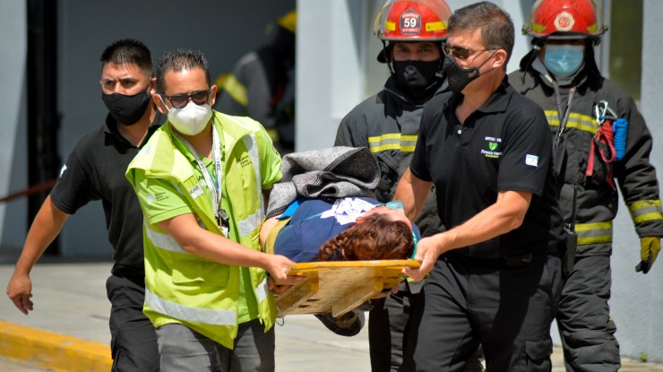 Simulacro de incendio en el Hospital “El Cruce”