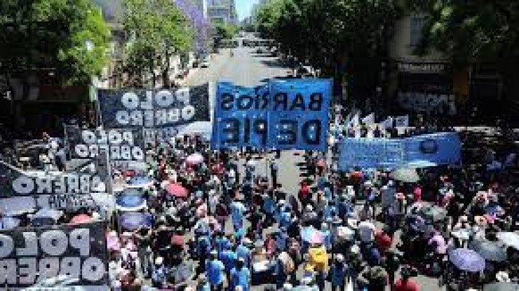 Piqueteros marchan en la 9 de Julio, ¿qué reclaman?