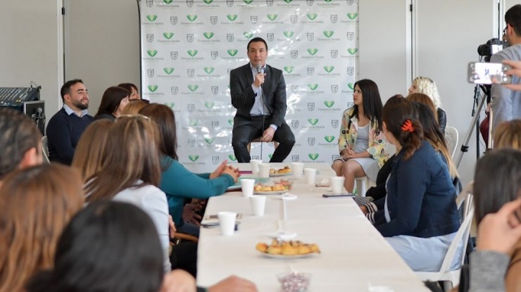 El Municipio homenajeó a docentes varelenses