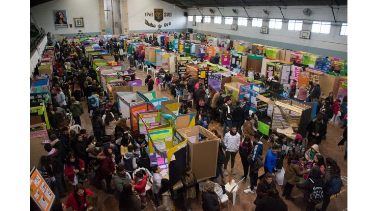 Watson recorrió la XII Feria Distrital de Educación, Arte, Ciencia y Tecnología 2019