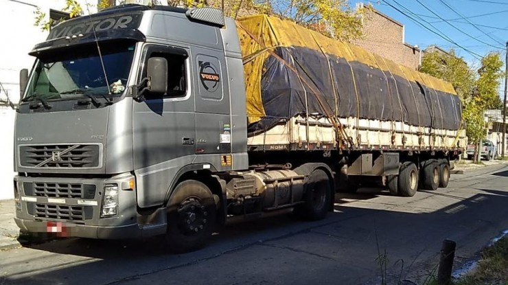 Policía federal incautó cargamento de tabaco de contrabando