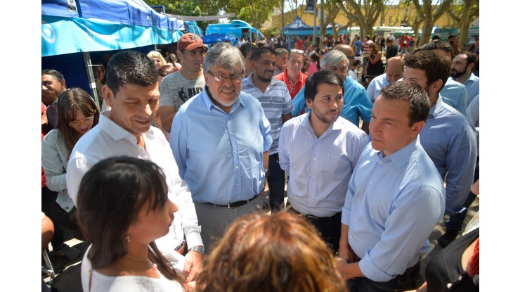 Watson recorrió, “Estado en tu Barrio”, junto a funcionarios nacionales