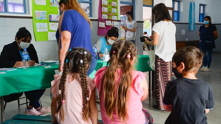 Jornadas de vacunación en escuelas varelenses