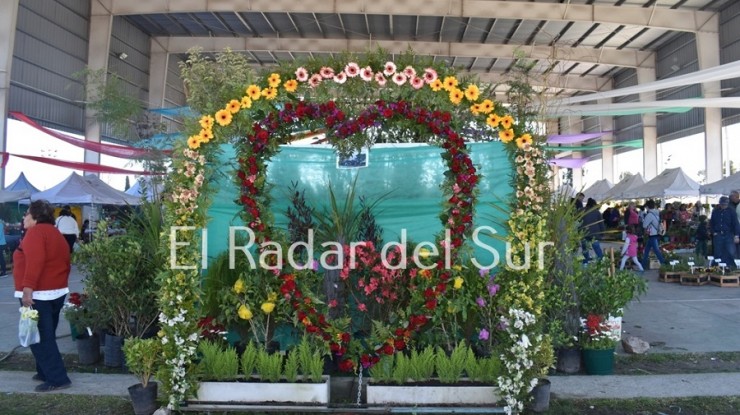 Se inauguró la Fiesta de La Flor de Florencio Varela