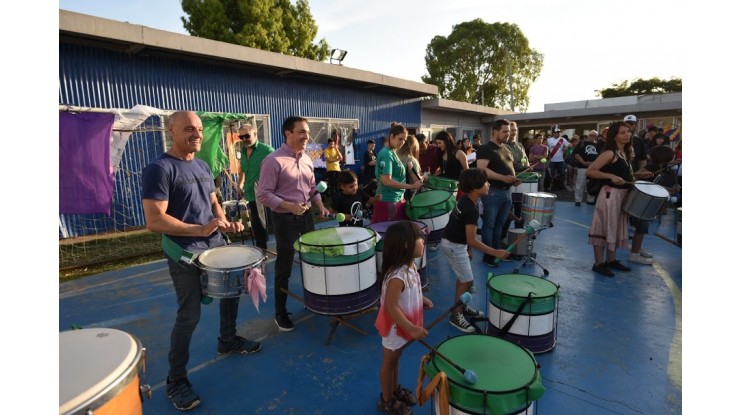 Ritmo y talento varelense en Caja de Resonancia