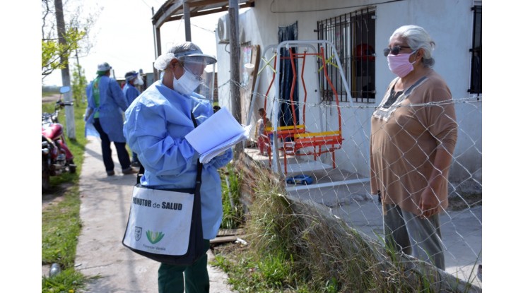 Operativo de salud en Villa Brown