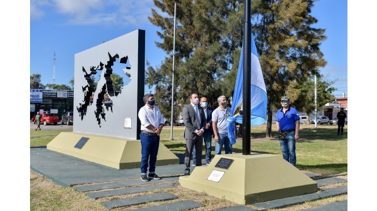 Homenaje a los veteranos y caídos en la Guerra de Malvinas