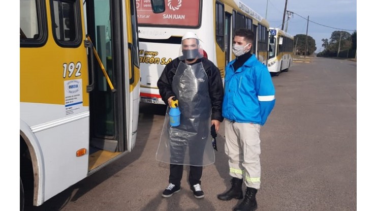 Continúan los controles de desinfección en transporte público 